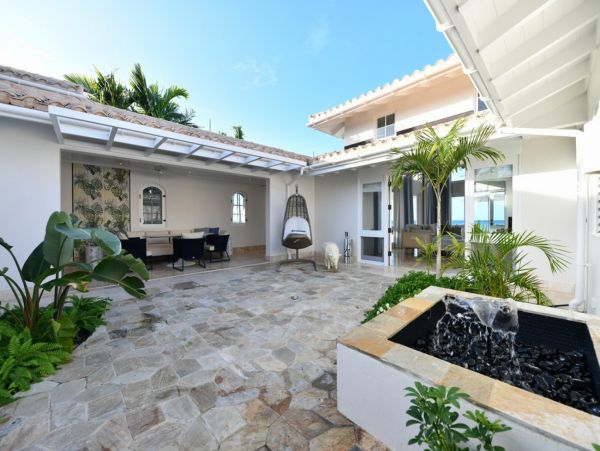 Antigua Barbuda Home 1003094