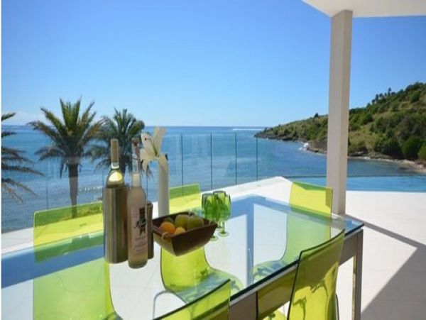Antigua Barbuda Home 1003096