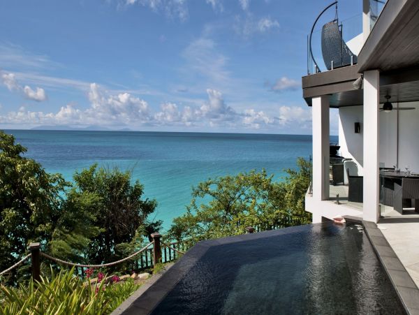 Antigua Barbuda Home 1003098