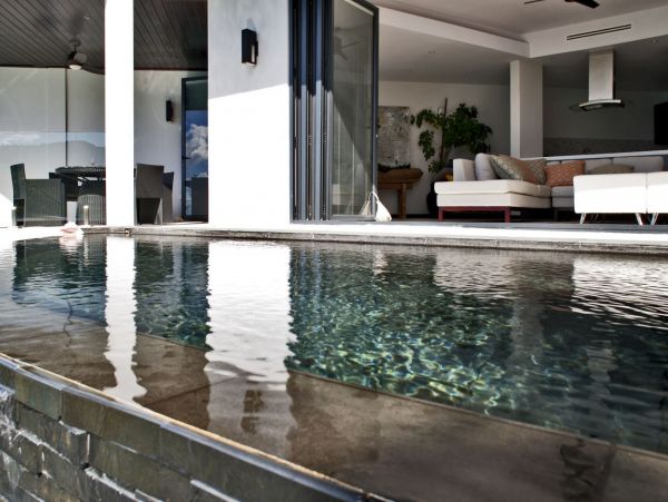 Antigua Barbuda Home 1003098