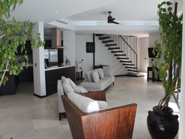 Antigua Barbuda Home 1003098