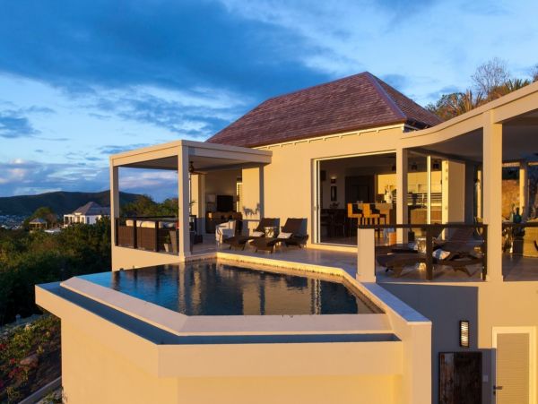 Antigua Barbuda Home 1003099