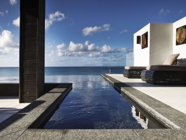 Antigua Barbuda Home 1003100