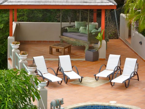 Antigua Barbuda Home 1003101