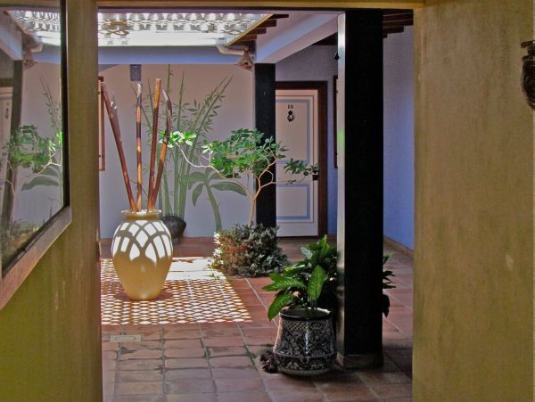 Antigua Barbuda Home 1003101