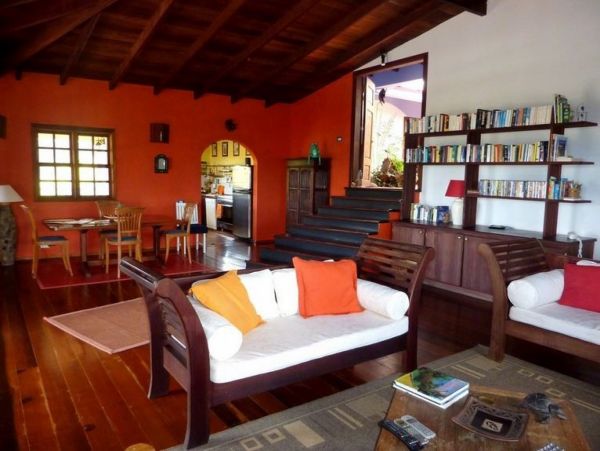 Antigua Barbuda Home 1003101