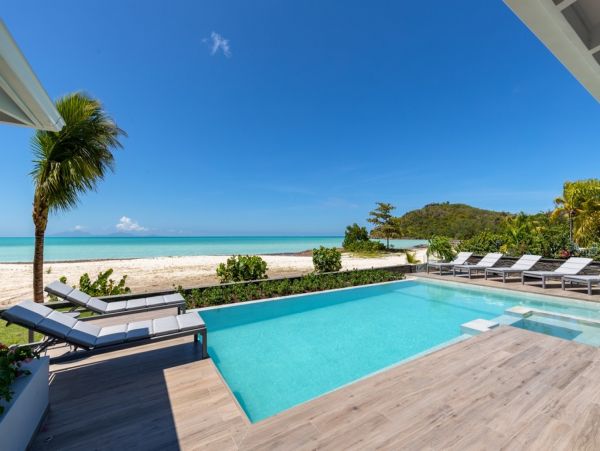 Antigua Barbuda Home 1003102