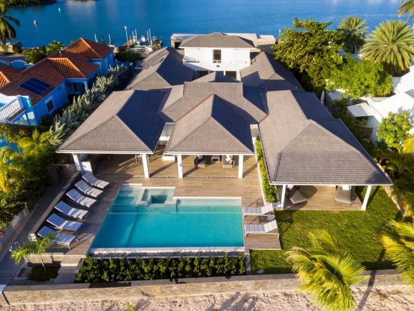 Antigua Barbuda Home 1003102
