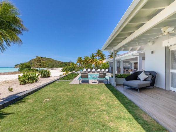 Antigua Barbuda Home 1003102