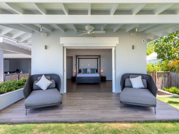 Antigua Barbuda Home 1003102