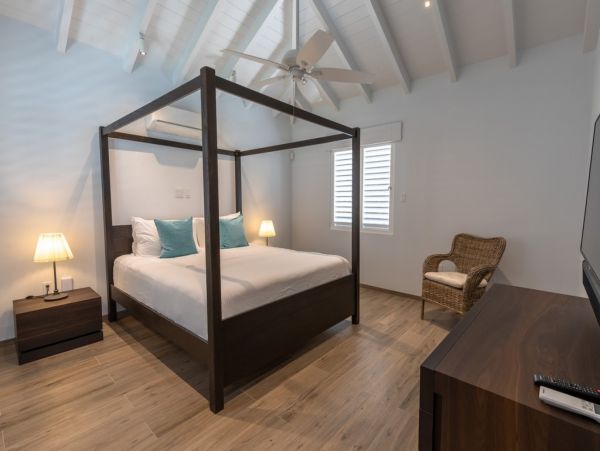 Antigua Barbuda Home 1003102