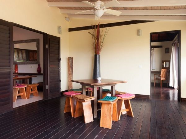 Antigua Barbuda Home 1003103