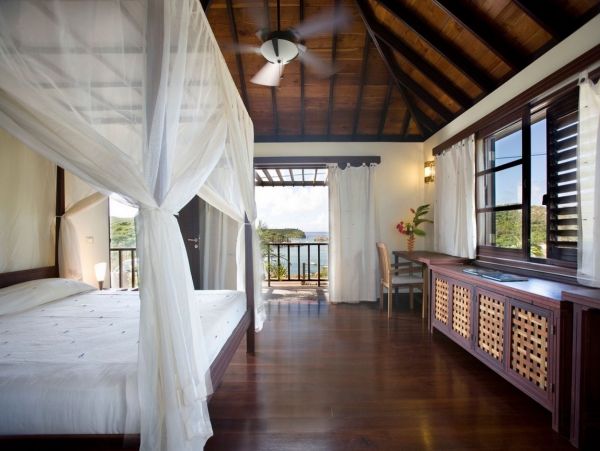 Antigua Barbuda Home 1003103