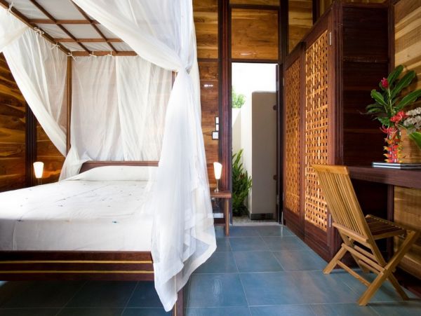 Antigua Barbuda Home 1003103
