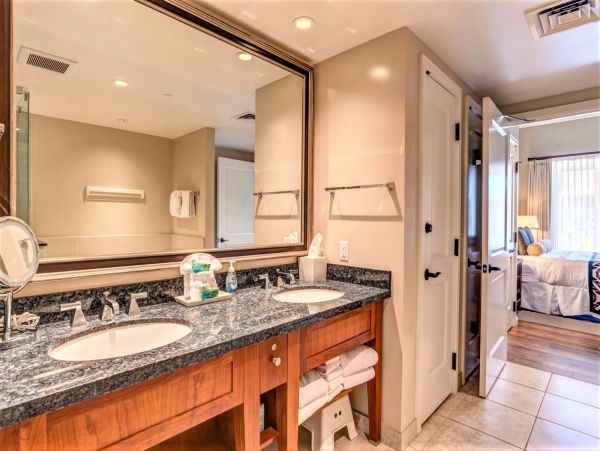 Kaanapali Vacation Beach Condo Two Bedrooms Sleeps 6 Guests