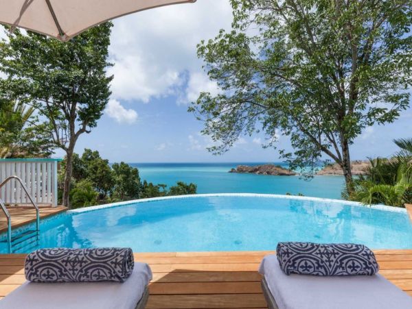 Antigua Barbuda Home 1003109