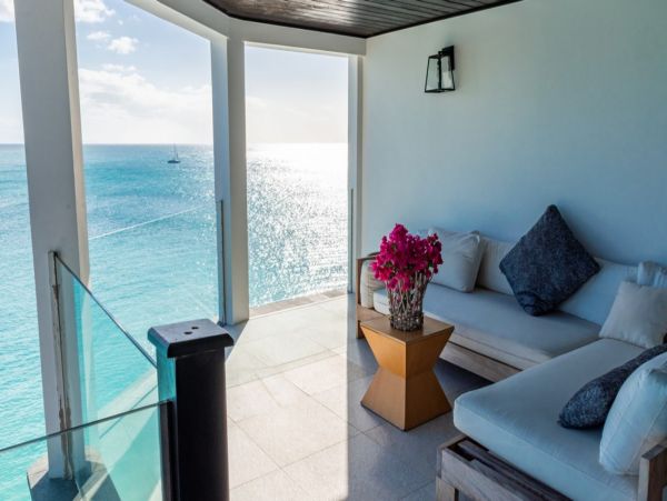 Antigua Barbuda Home 1003110