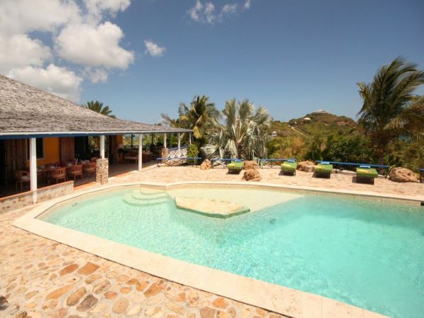 Antigua Barbuda Home 1003112