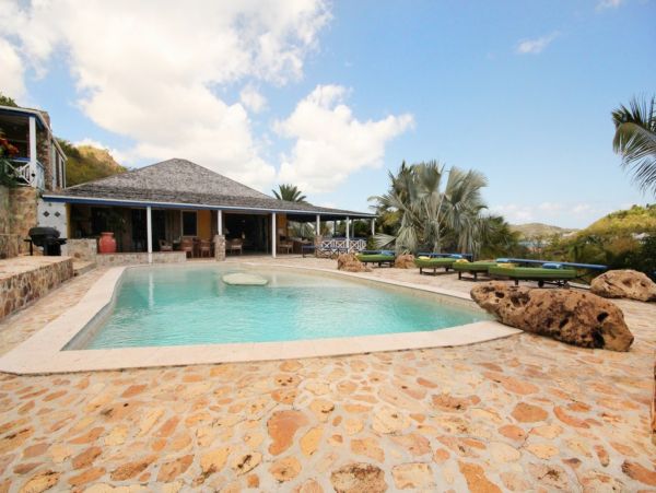 Antigua Barbuda Home 1003112