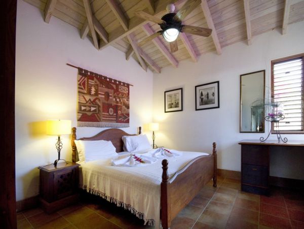 Antigua Barbuda Home 1003112