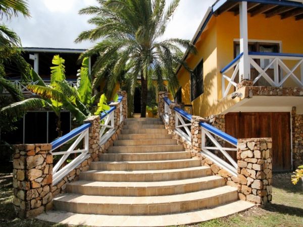 Antigua Barbuda Home 1003112