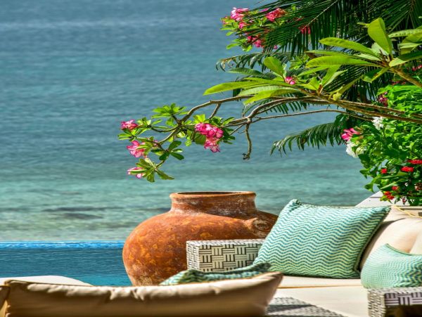 Antigua Barbuda Home 1003113