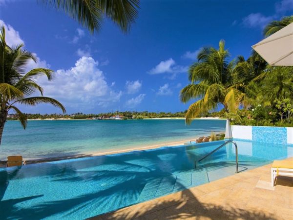 Antigua Barbuda Home 1003113