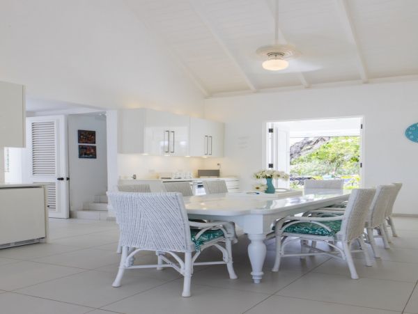 Antigua Barbuda Home 1003114