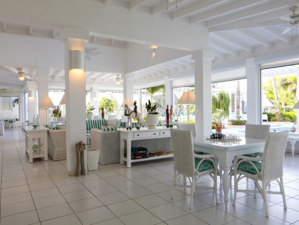 Antigua Barbuda Home 1003114
