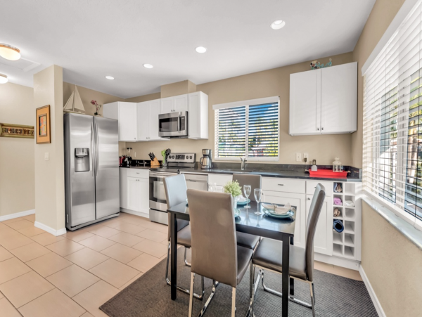 Bradenton Two Bedroom Vacation Home with private pool