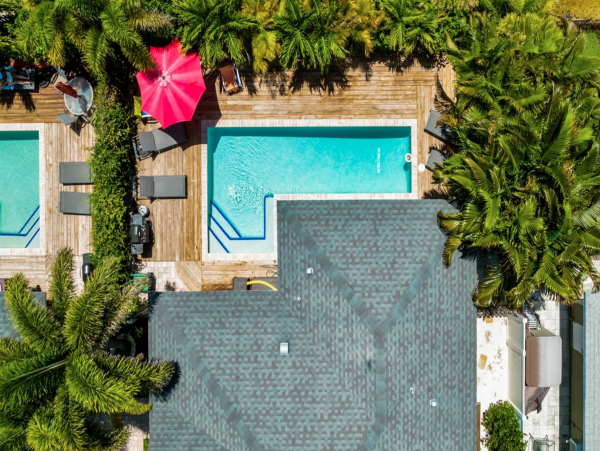 Bradenton Two Bedroom Vacation Home with private pool