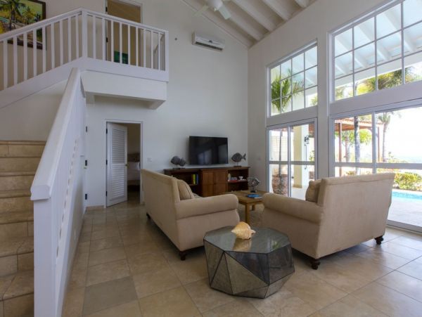 Antigua Barbuda Home 1003118