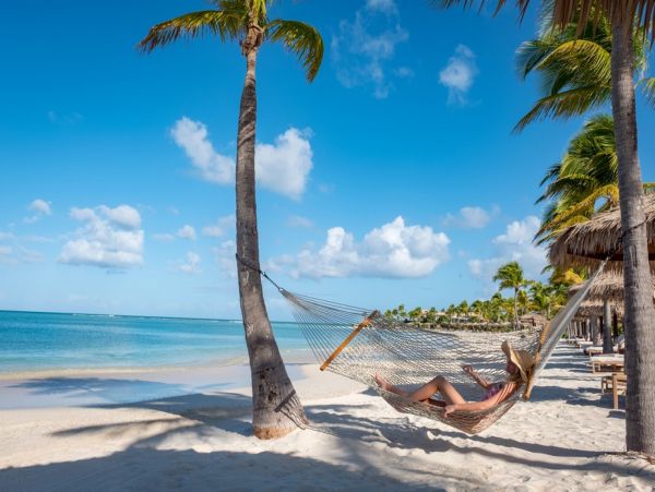 Antigua Barbuda Home 1003119