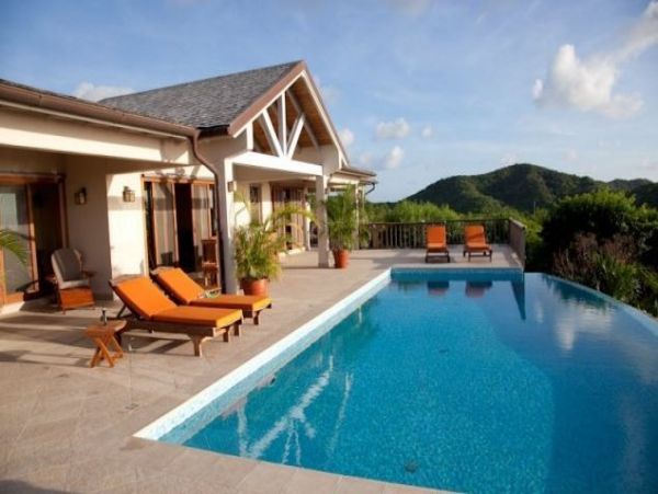 Antigua Barbuda Home 1003122