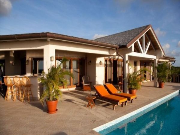 Antigua Barbuda Home 1003122