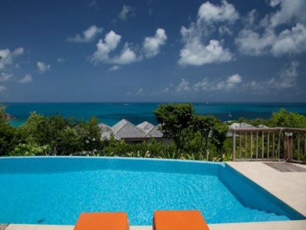 Antigua Barbuda Home 1003122