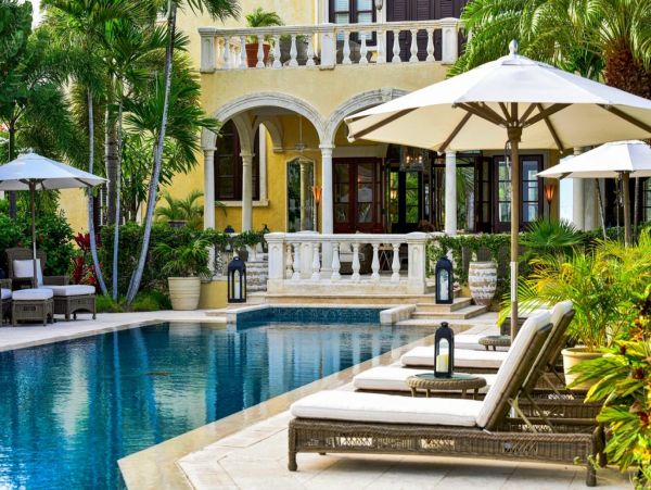 Antigua Barbuda Home 1003125