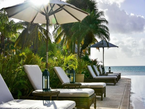 Antigua Barbuda Home 1003125
