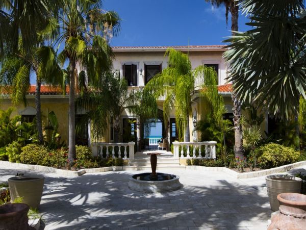 Antigua Barbuda Home 1003125