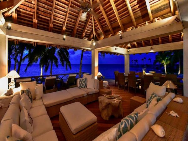 Antigua Barbuda Home 1003125