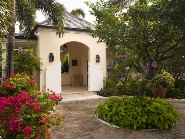 Antigua Barbuda Home 1003126