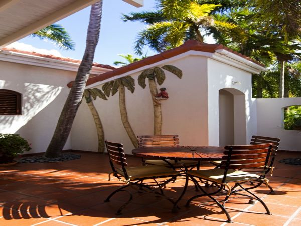 Antigua Barbuda Home 1003128