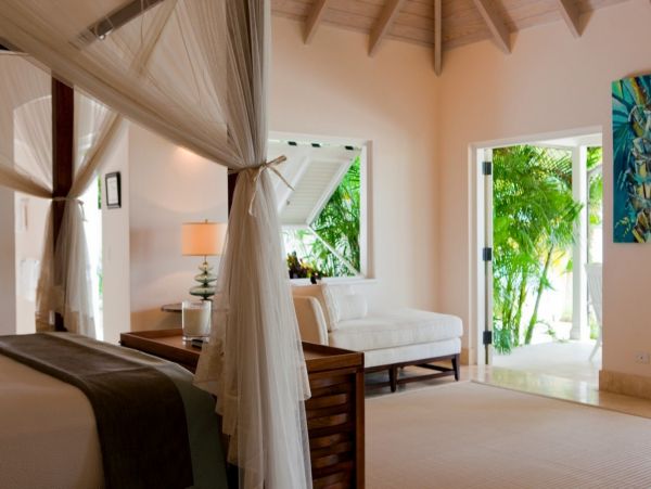 Antigua Barbuda Home 1003130