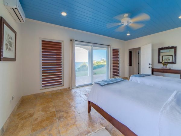 Antigua Barbuda Home 1003131