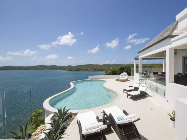 Antigua Barbuda Home 1003132