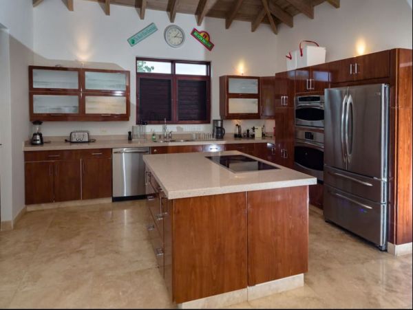 Antigua Barbuda Home 1003133