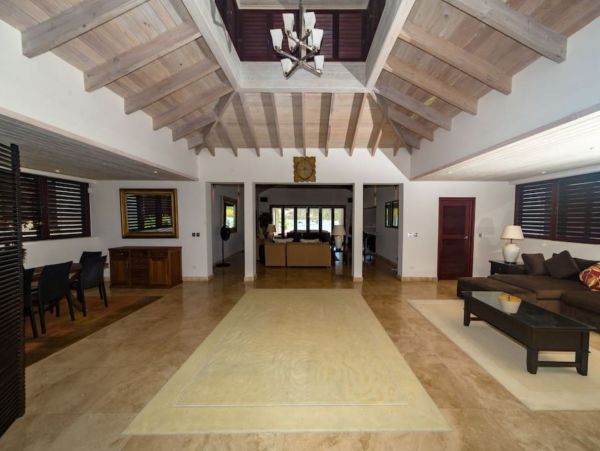 Antigua Barbuda Home 1003133