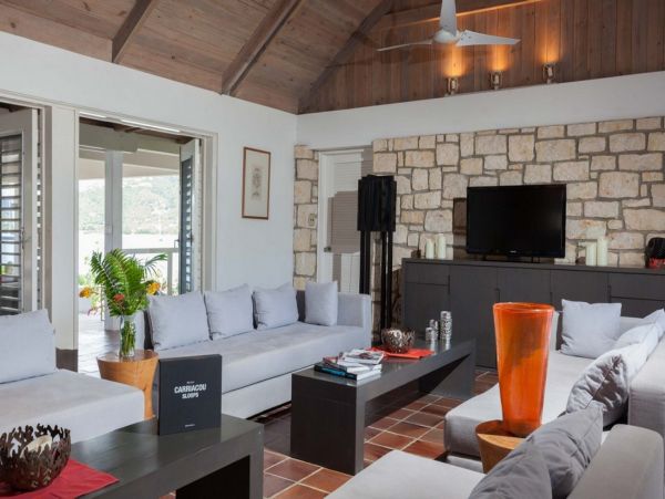 Antigua Barbuda Home 1003135