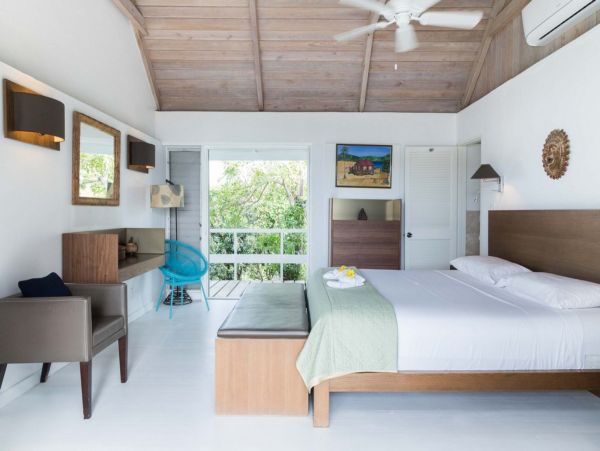 Antigua Barbuda Home 1003135
