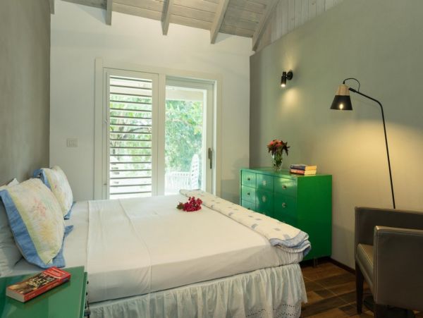 Antigua Barbuda Home 1003135